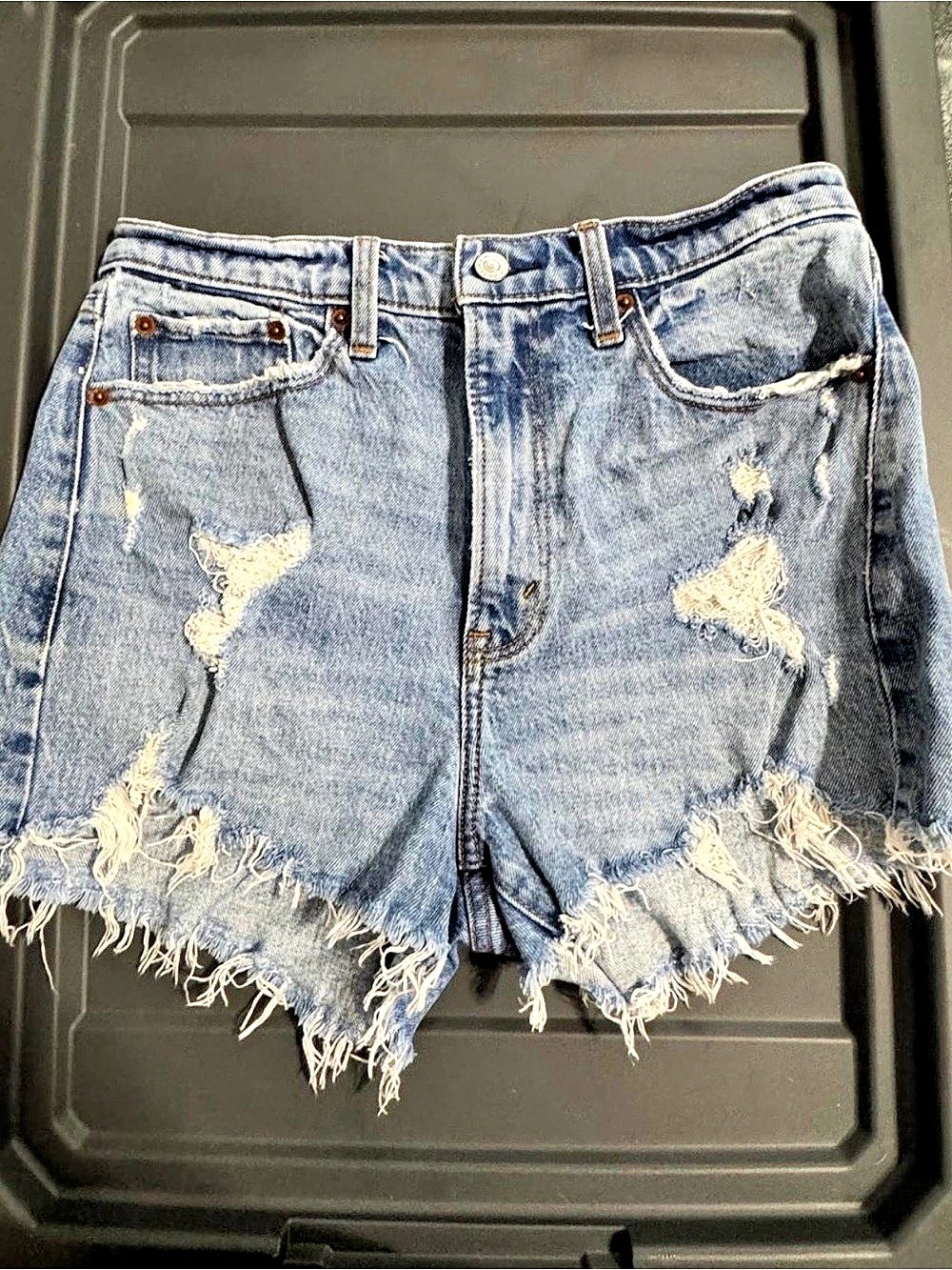 Abercrombie & Fitch High Rise Mom Shorts Waist 27